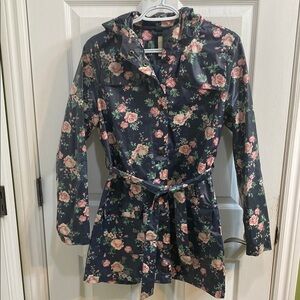 I Love H81 Floral Hooded Rain Jacket Women’s Size Medium Mid Length Blue Pink